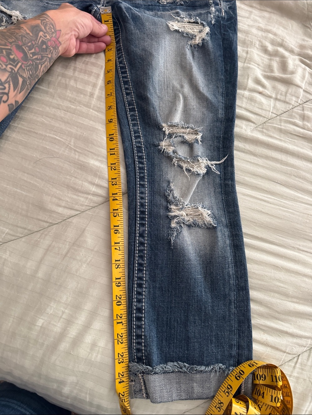 Miss Me Dark Blue Distressed Cropped Jeans - Picture 6 of 8